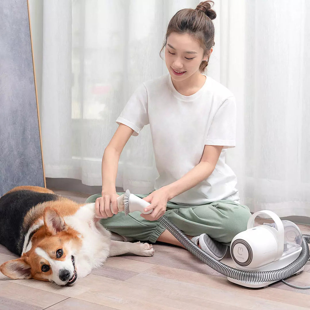 Smart Pet Grooming Vacuum for Easy Fur Trimming at Home